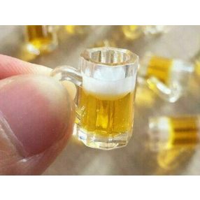 Élethű sörös korsó 15x10mm 1db