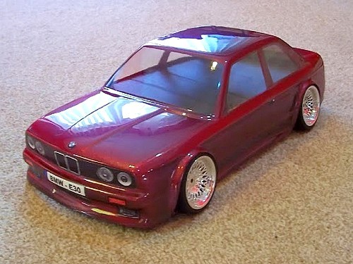 BMW E30 Coupe 1:10 méretarányú festetlen karosszéria